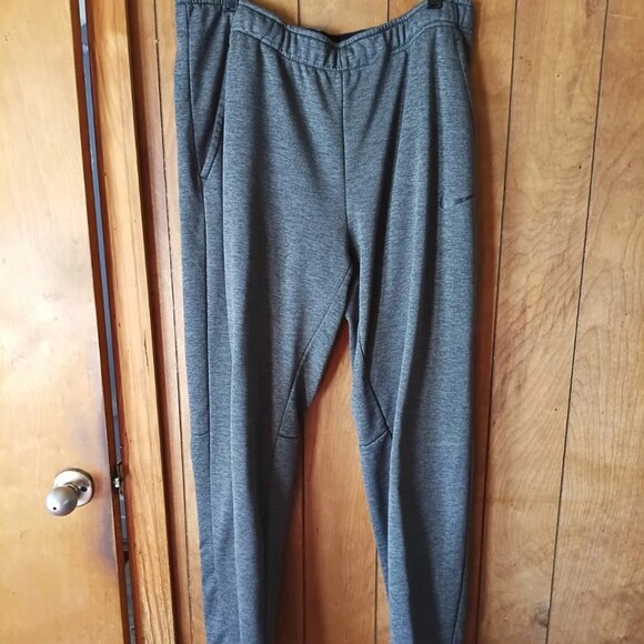 Nike mens gray dri fit drawstring waist pockets sweatpants size XL - Picture 1 of 6